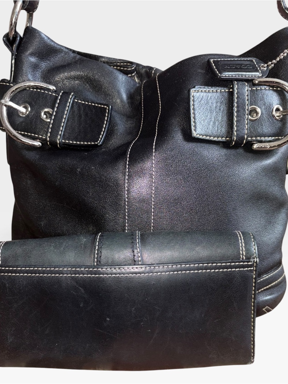 Coach Soho 2005 Vintage Leather Shoulder Bag with Buckle Accent - Picture 5 of 14